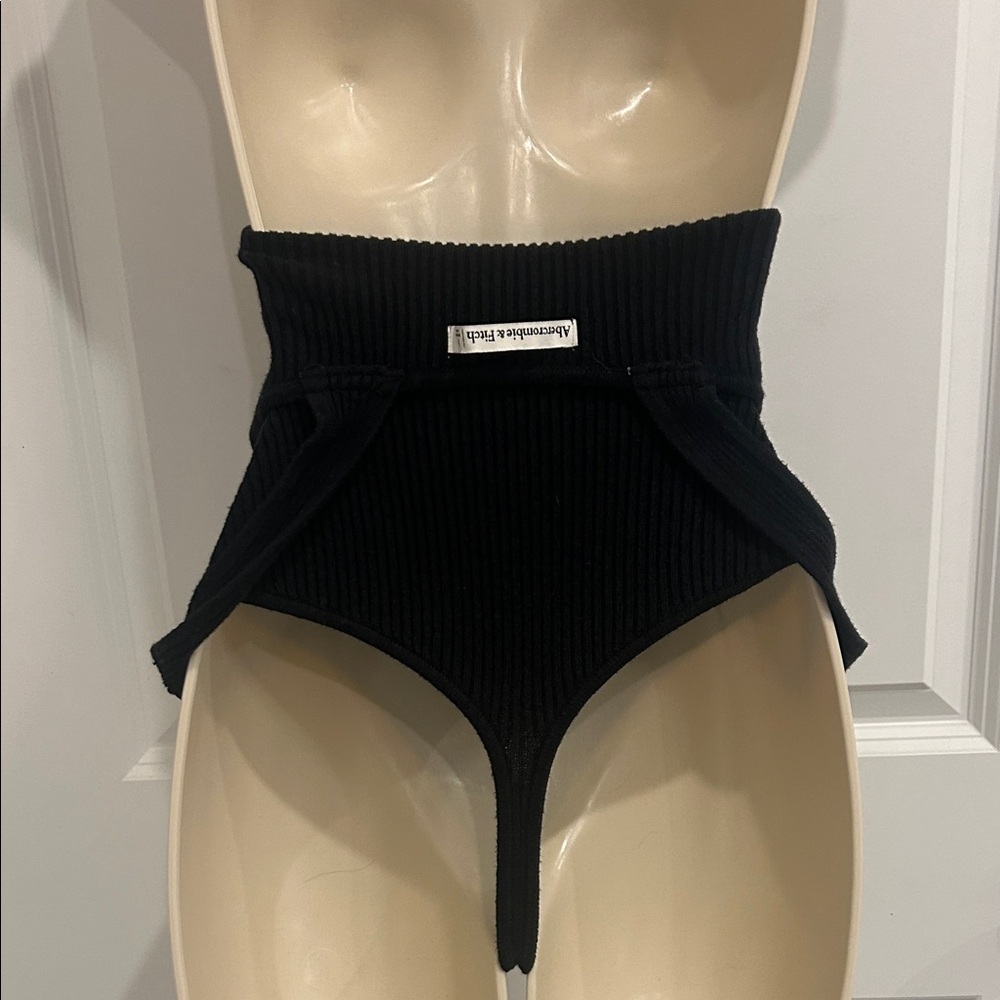 Black Ribbed Bodysuit - Picture 5 of 5